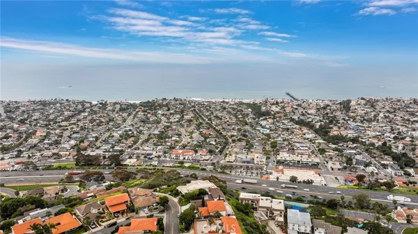 $9,950 | 303 East Avenida Cordoba, San Clemente, CA 92672