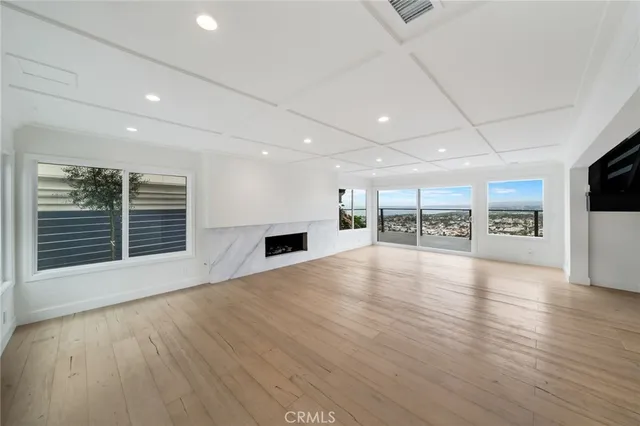 $9,950 | 303 East Avenida Cordoba, San Clemente, CA 92672