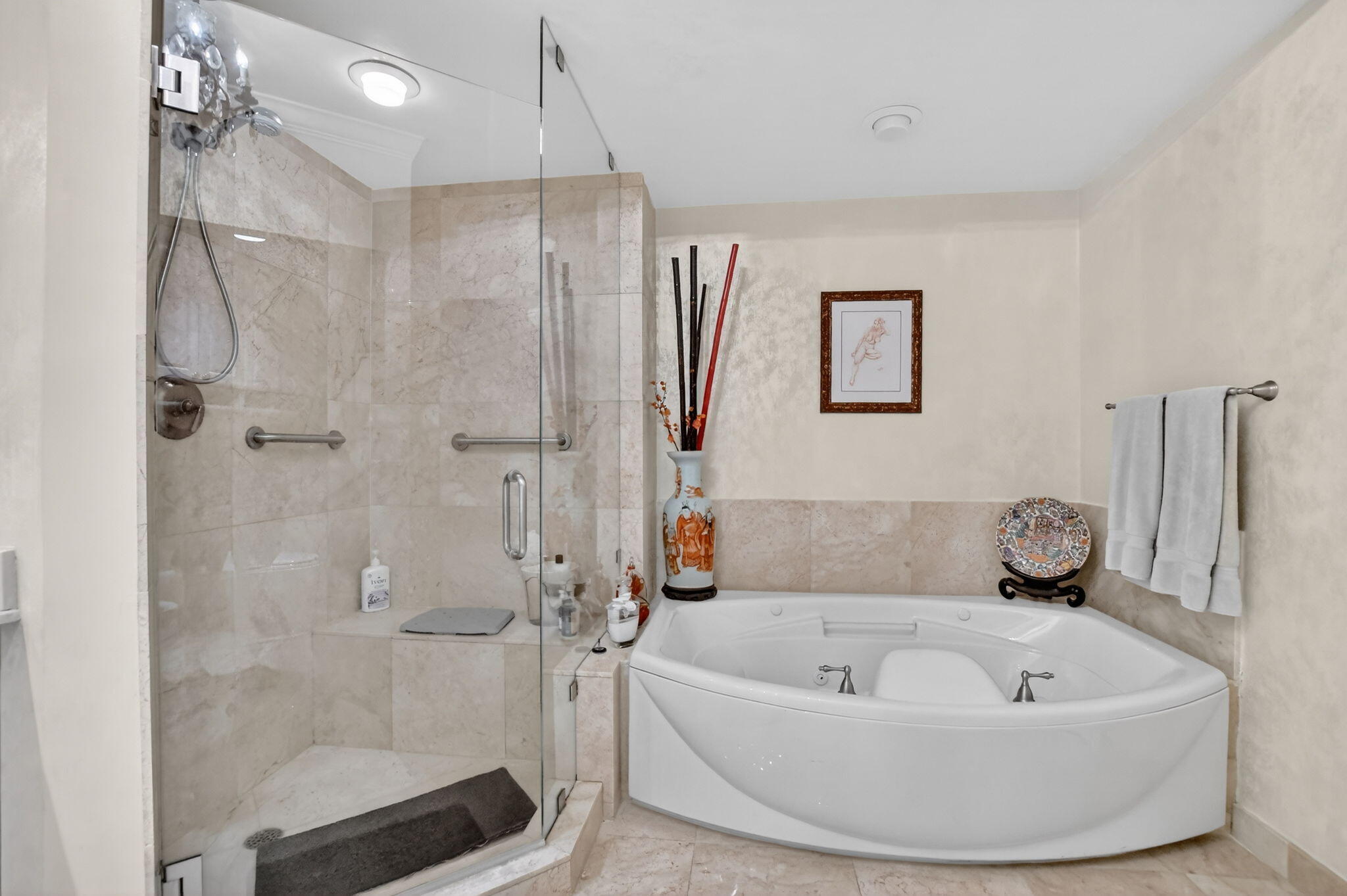 550 Southeast Mizner Boulevard, Unit B307 Boca Raton, FL 33432 - Photo 28 of 82 27-web-or-mls-DSC_5576