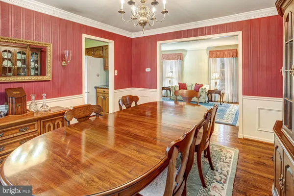 $1,047,421 | 6211 Guilford Drive, Alexandria, VA 22310