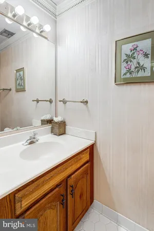 $1,047,421 | 6211 Guilford Drive, Alexandria, VA 22310