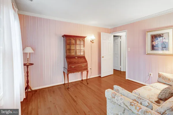 $1,047,421 | 6211 Guilford Drive, Alexandria, VA 22310
