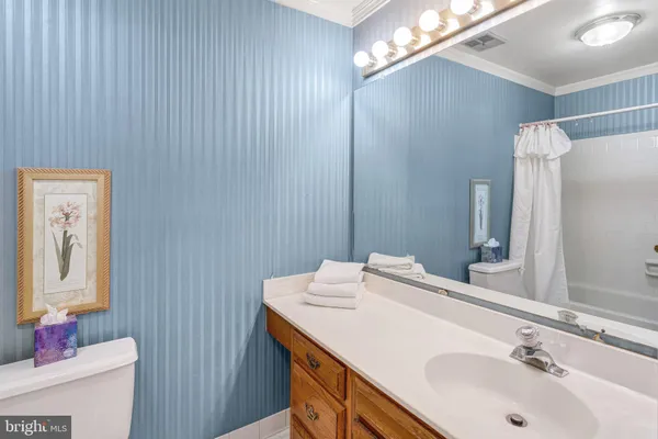 $1,047,421 | 6211 Guilford Drive, Alexandria, VA 22310