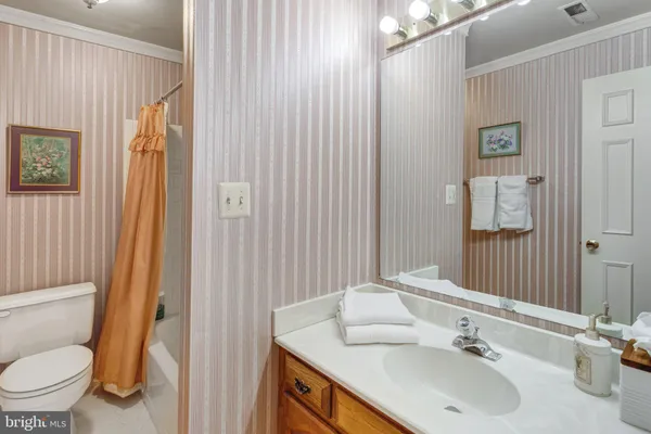 $1,047,421 | 6211 Guilford Drive, Alexandria, VA 22310