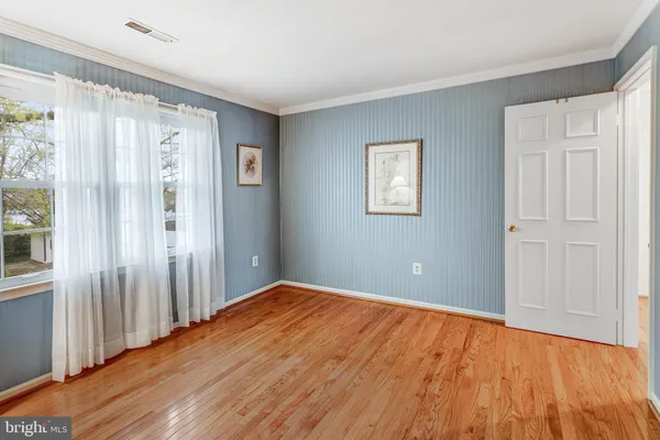 $1,047,421 | 6211 Guilford Drive, Alexandria, VA 22310