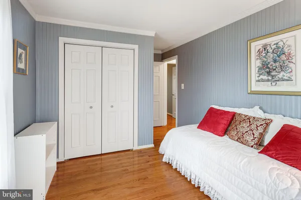 $1,047,421 | 6211 Guilford Drive, Alexandria, VA 22310