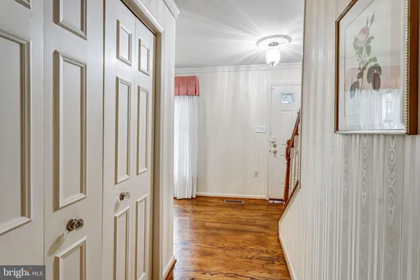 $1,047,421 | 6211 Guilford Drive, Alexandria, VA 22310