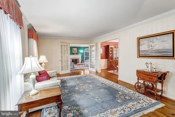 $1,047,421 | 6211 Guilford Drive, Alexandria, VA 22310