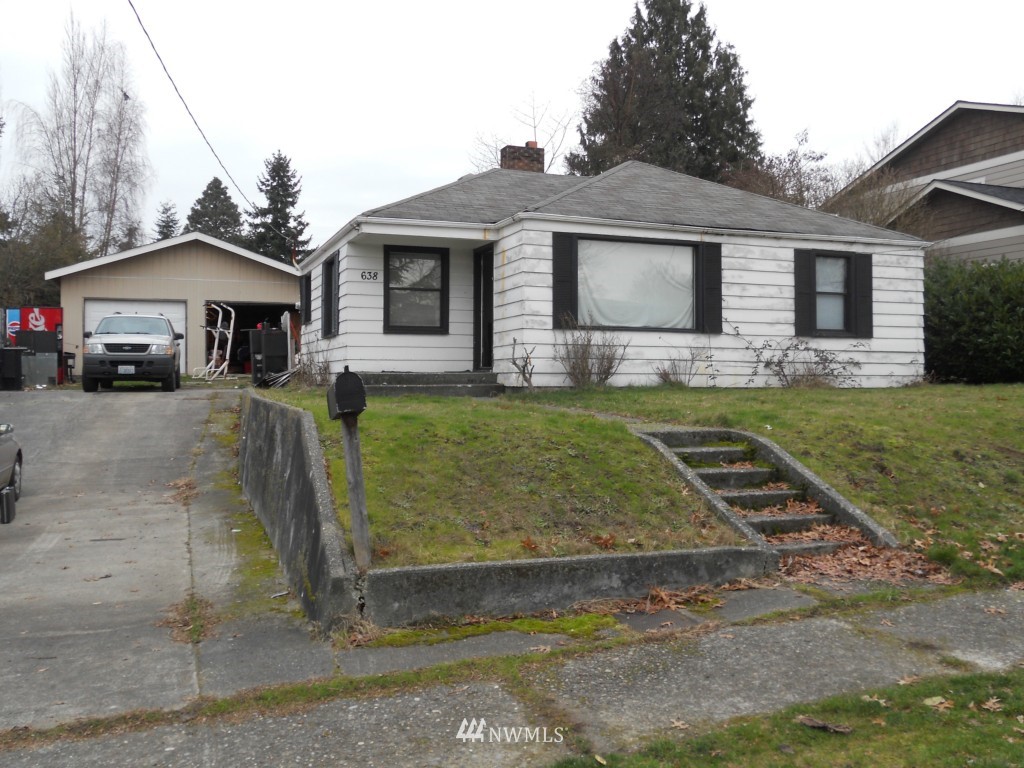 638 Southwest 138 Street Burien, WA 98166 - Photo 1 of 5