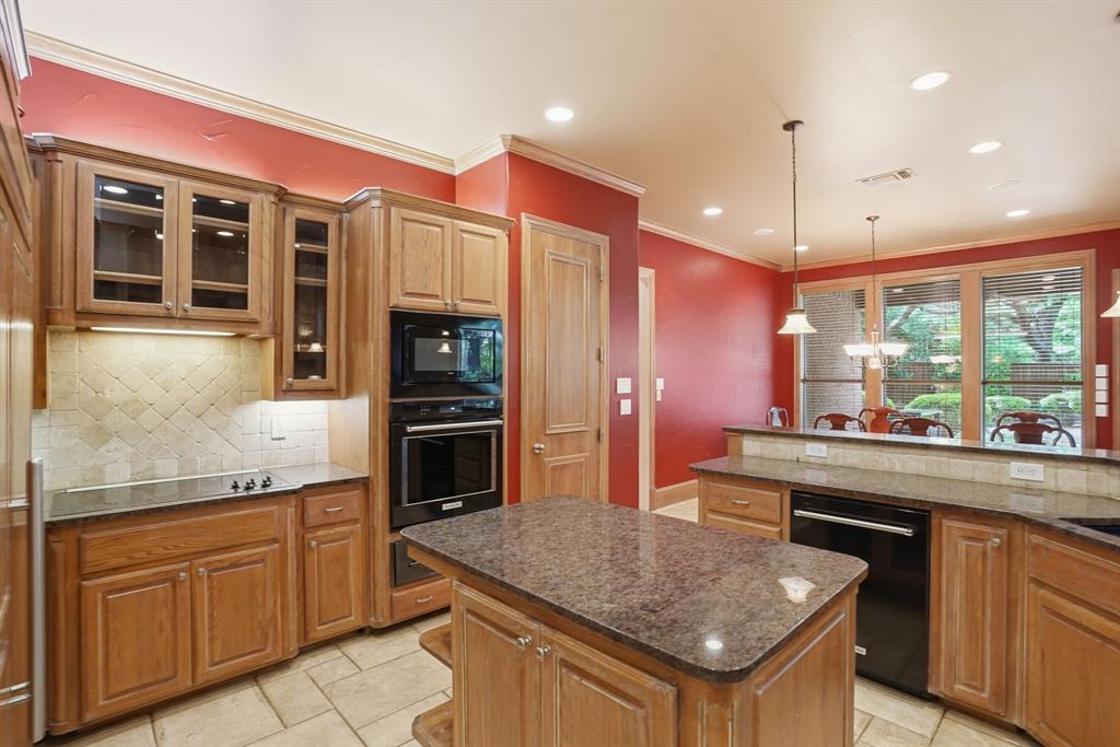 1006 South Wellington Point Road McKinney, TX 75072 - Photo 11 of 40
