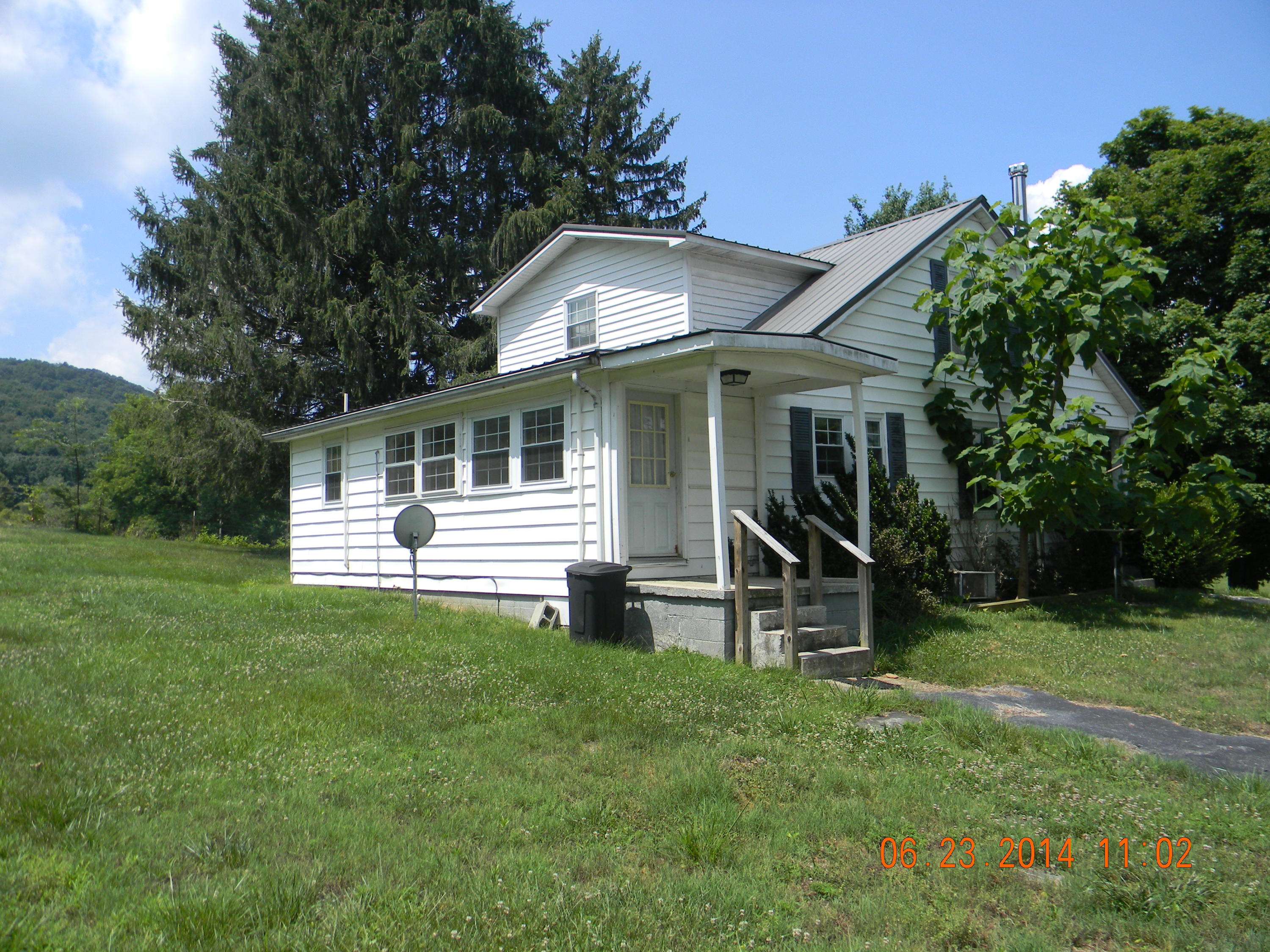 1183 Moody Road Byrdstown, TN 38549 - Photo 2 of 30 DSCN1864