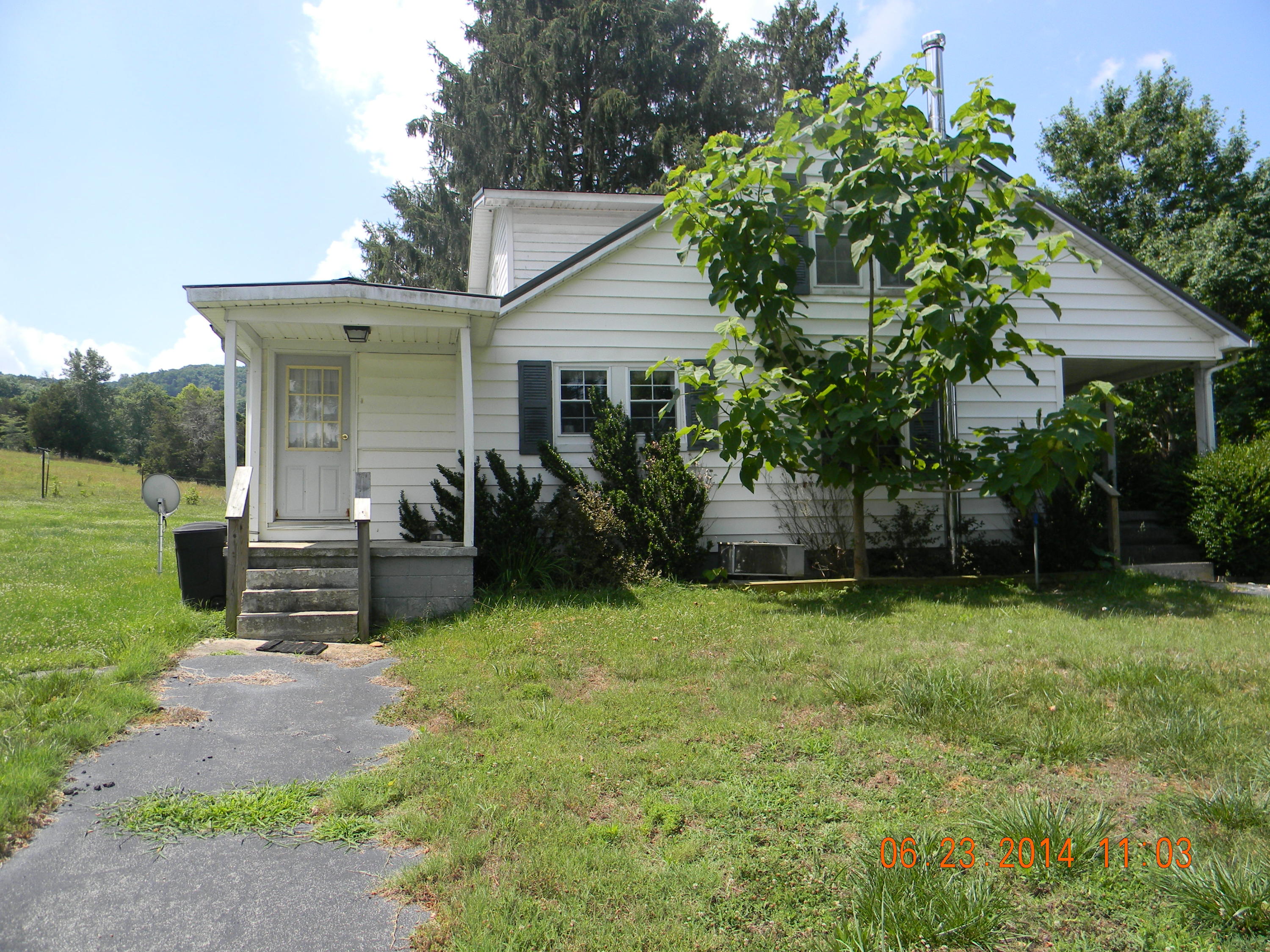 1183 Moody Road Byrdstown, TN 38549 - Photo 3 of 30 DSCN1865