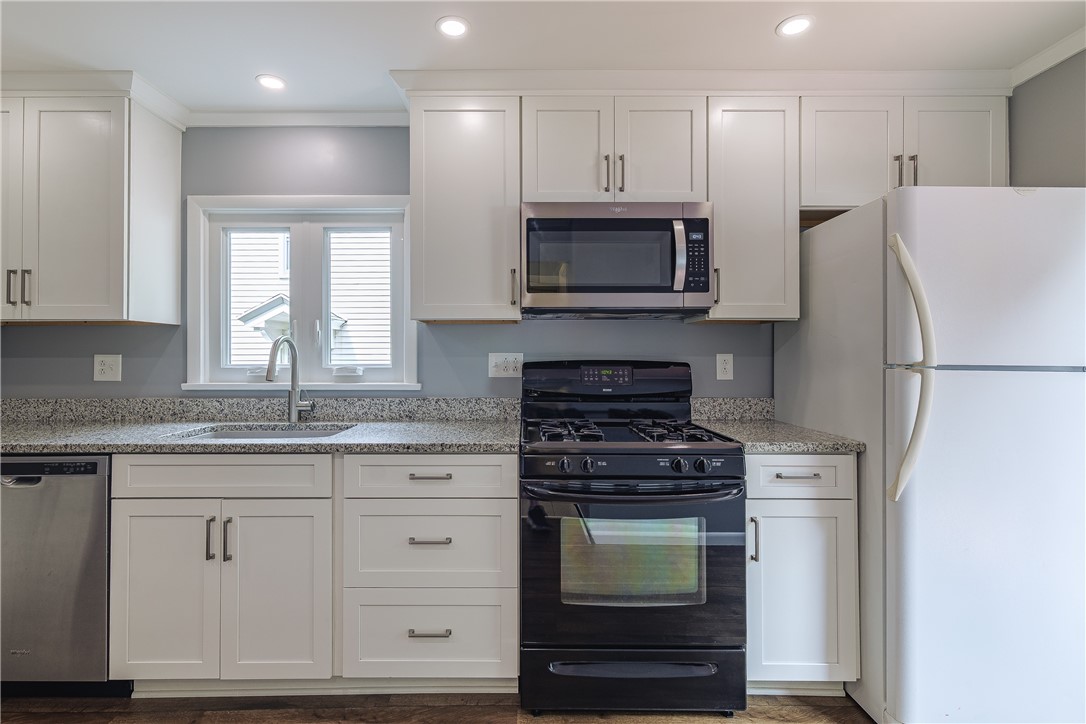 210 Laurelton Road Irondequoit, NY 14609 - Photo 16 of 50