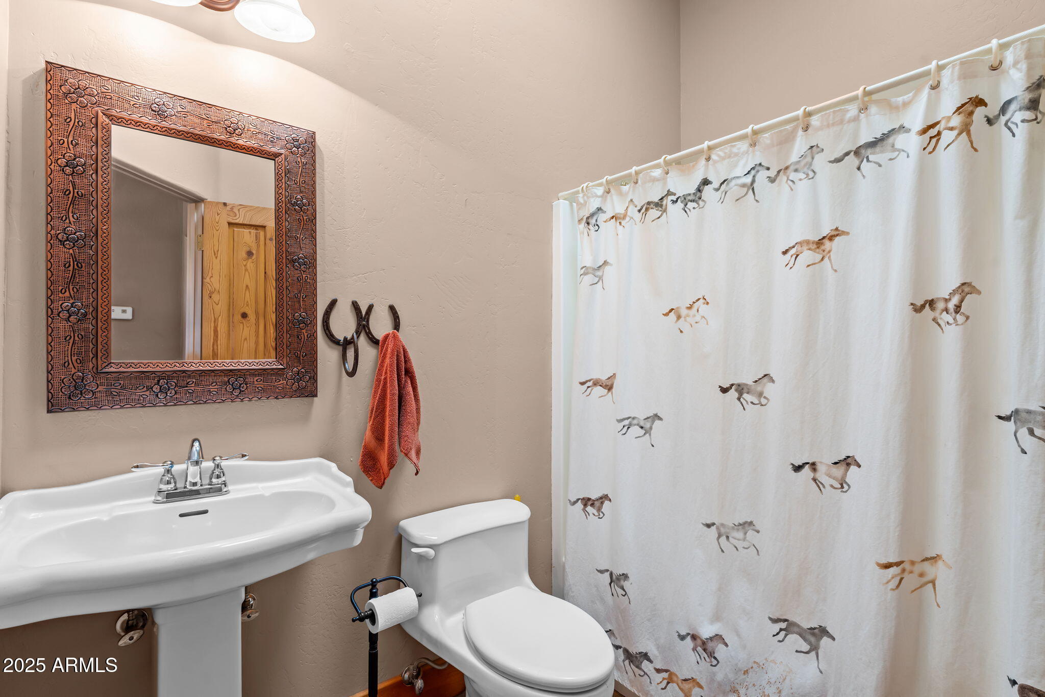 45243 West J-1 Ranch Road Wickenburg, AZ 85390 - Photo 26 of 50 Guest BA