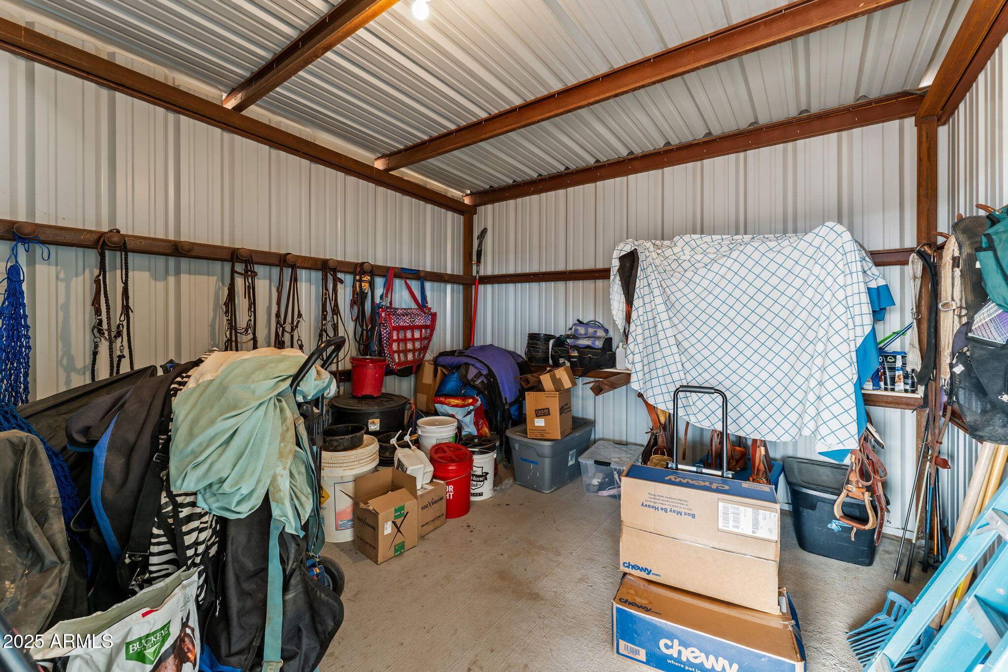 45243 West J-1 Ranch Road Wickenburg, AZ 85390 - Photo 38 of 50 Barn & tack