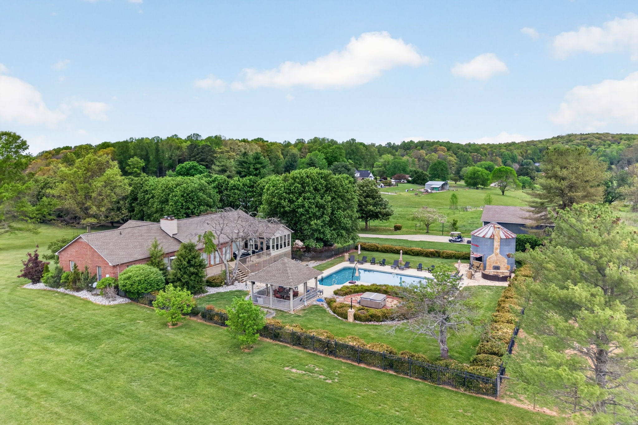 2235 Hidden Cove Road Cookeville, TN 38506 - Photo 2 of 100