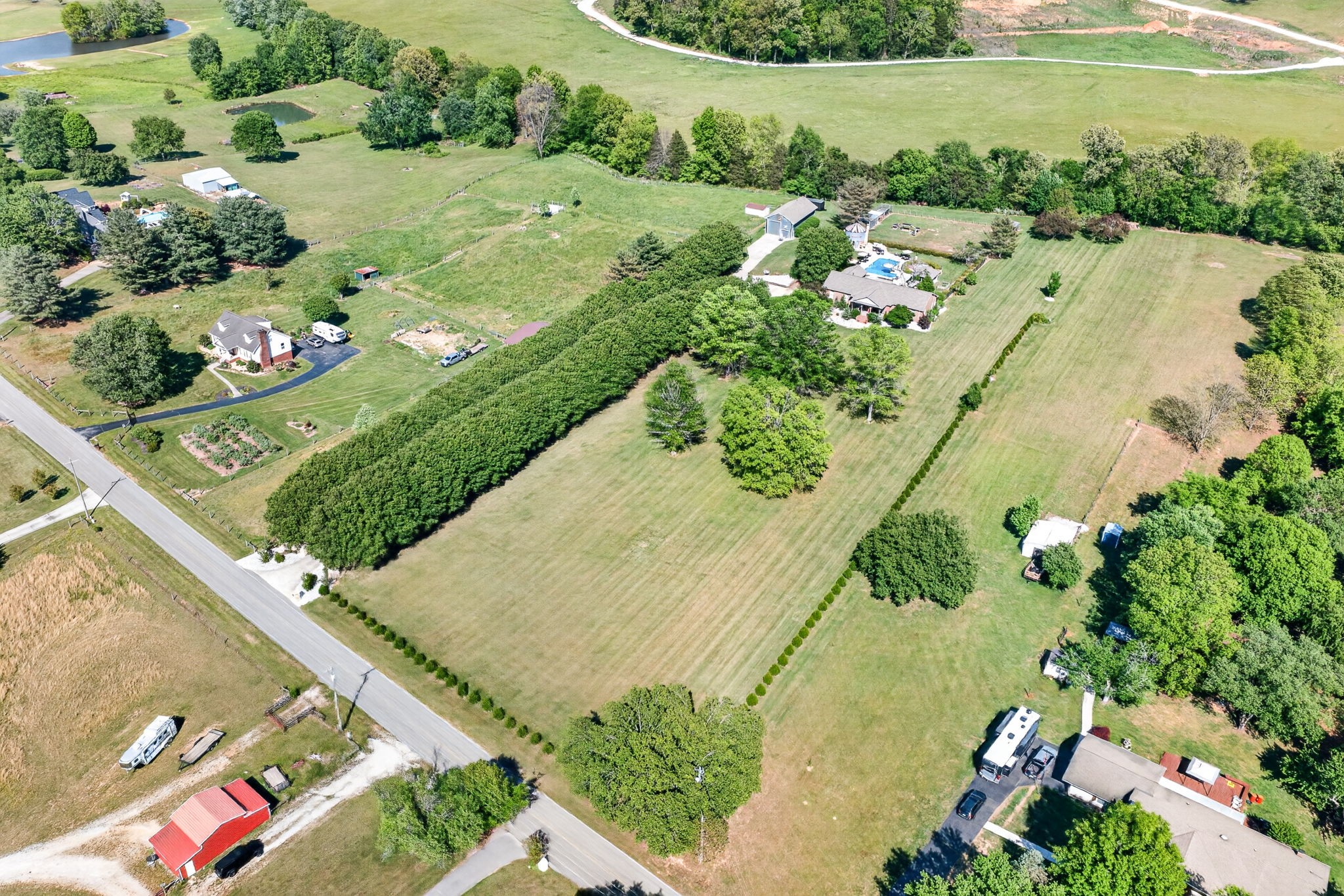 2235 Hidden Cove Road Cookeville, TN 38506 - Photo 3 of 100