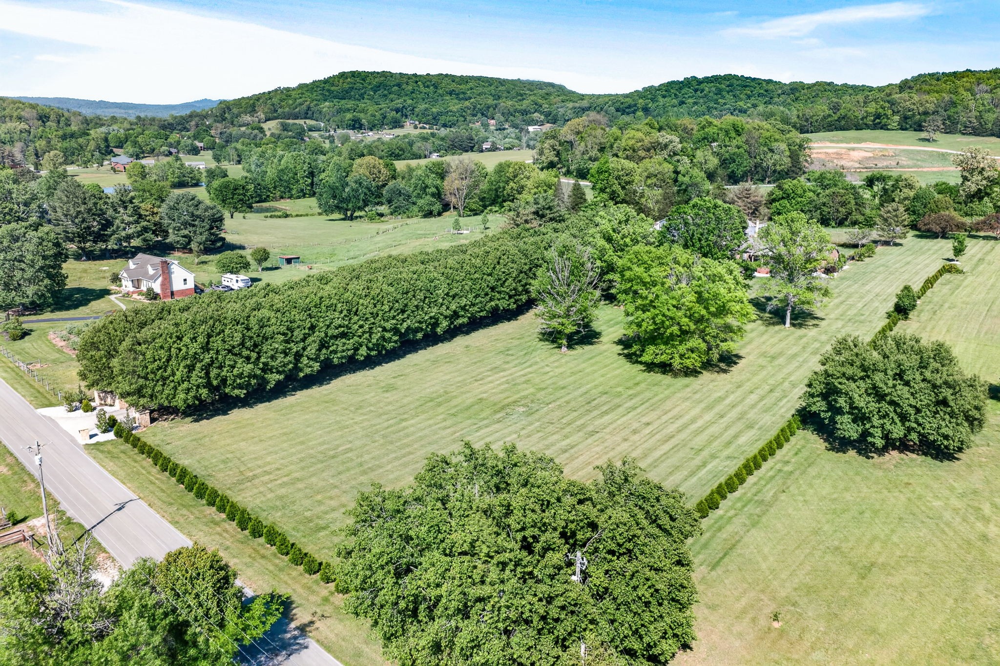 2235 Hidden Cove Road Cookeville, TN 38506 - Photo 5 of 100