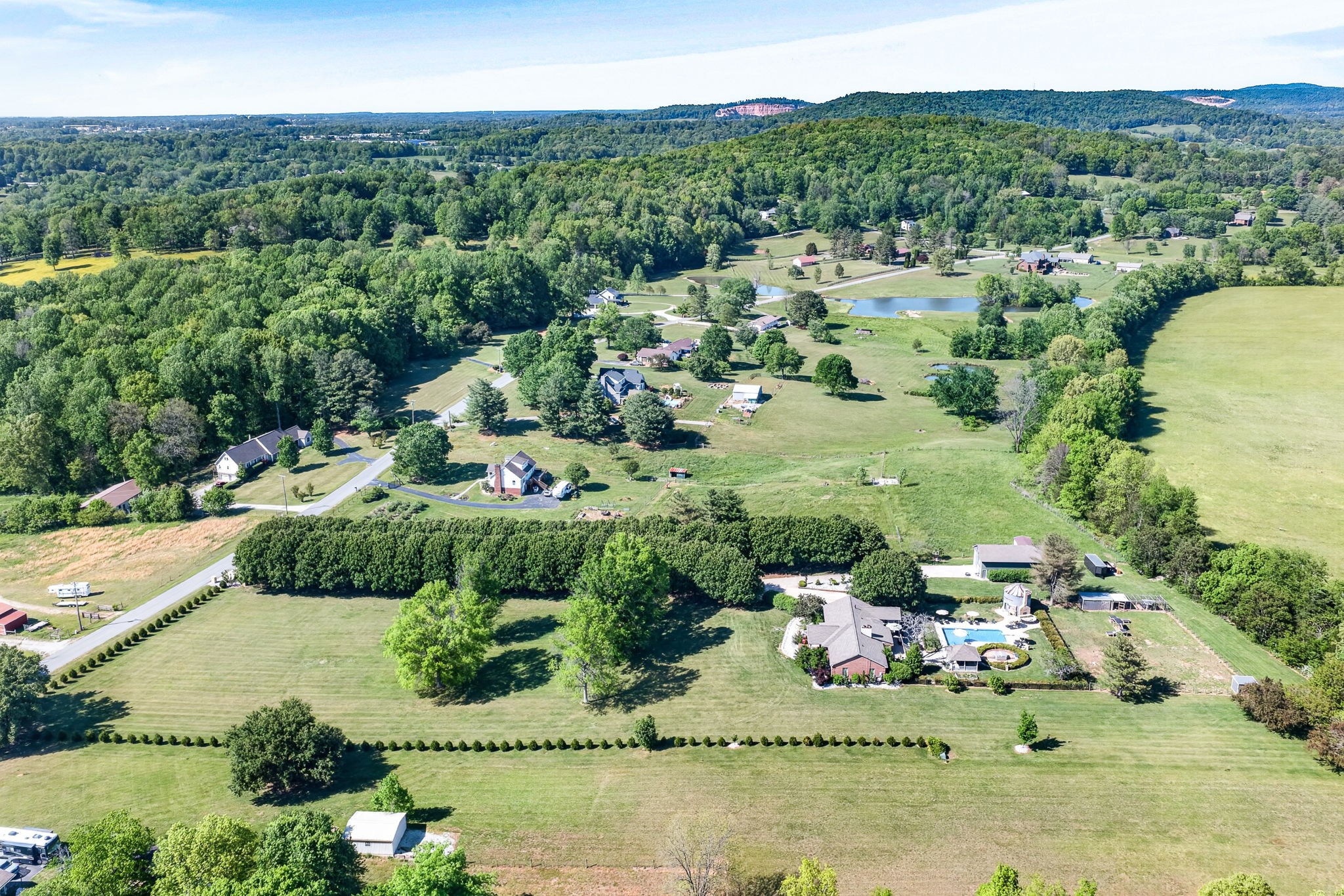 2235 Hidden Cove Road Cookeville, TN 38506 - Photo 8 of 100