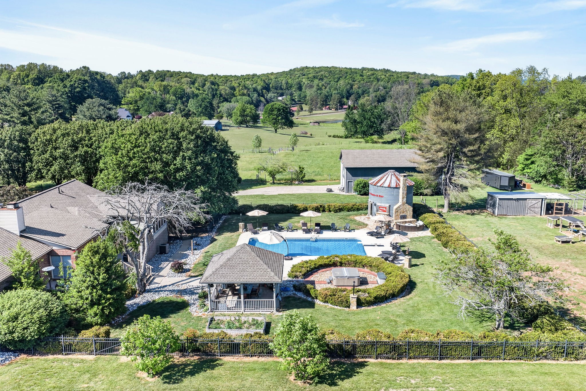 2235 Hidden Cove Road Cookeville, TN 38506 - Photo 10 of 100