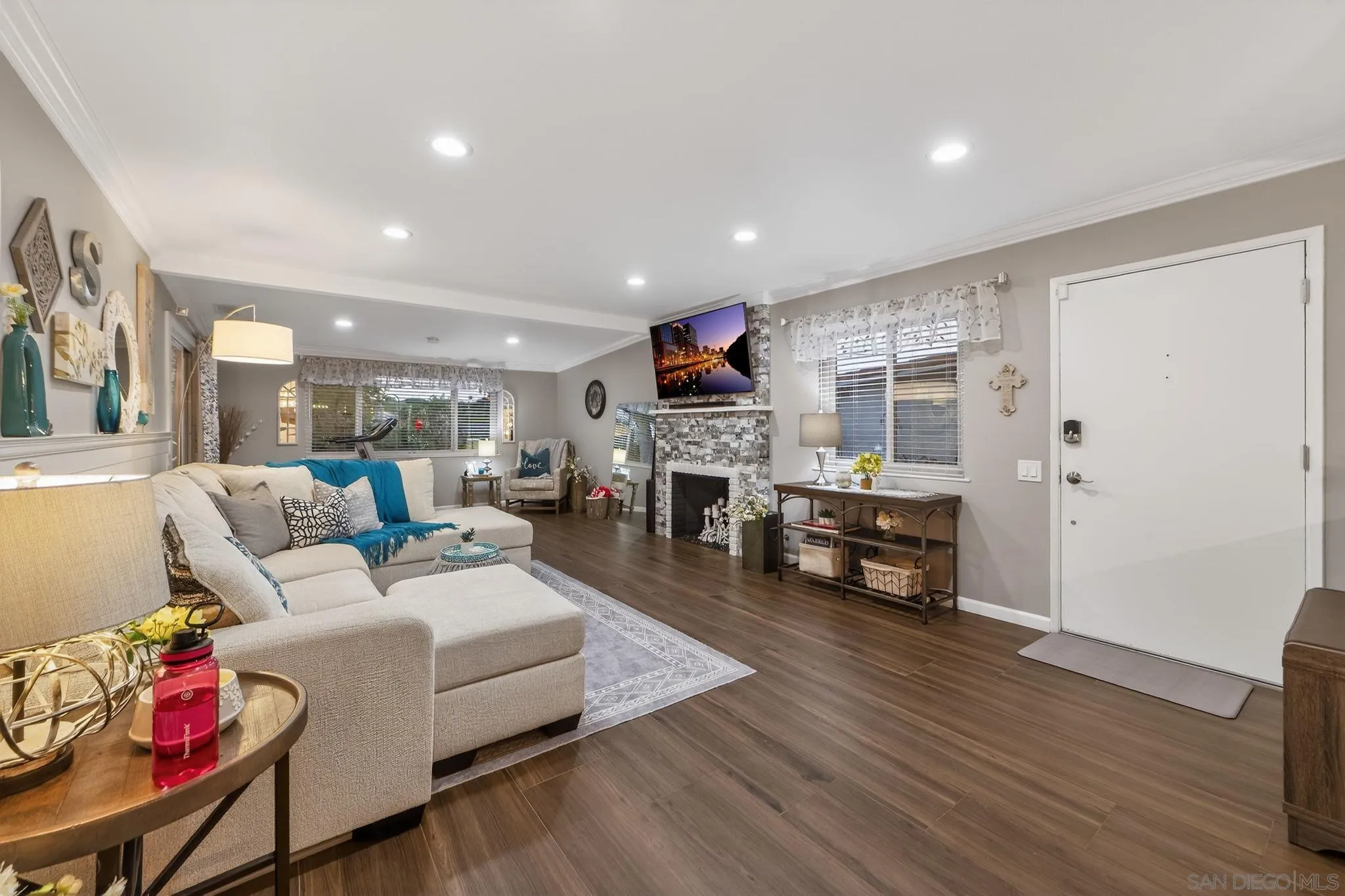 12461 Rios Road San Diego, CA 92128 - Photo 8 of 36 Gallery Image 8