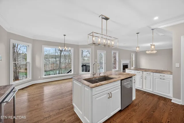 $839,900 | 20 Palisades Parkway, Oak Ridge, TN 37830