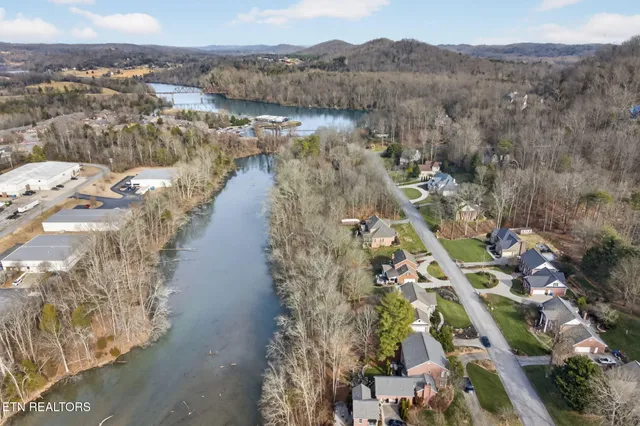 $839,900 | 20 Palisades Parkway, Oak Ridge, TN 37830