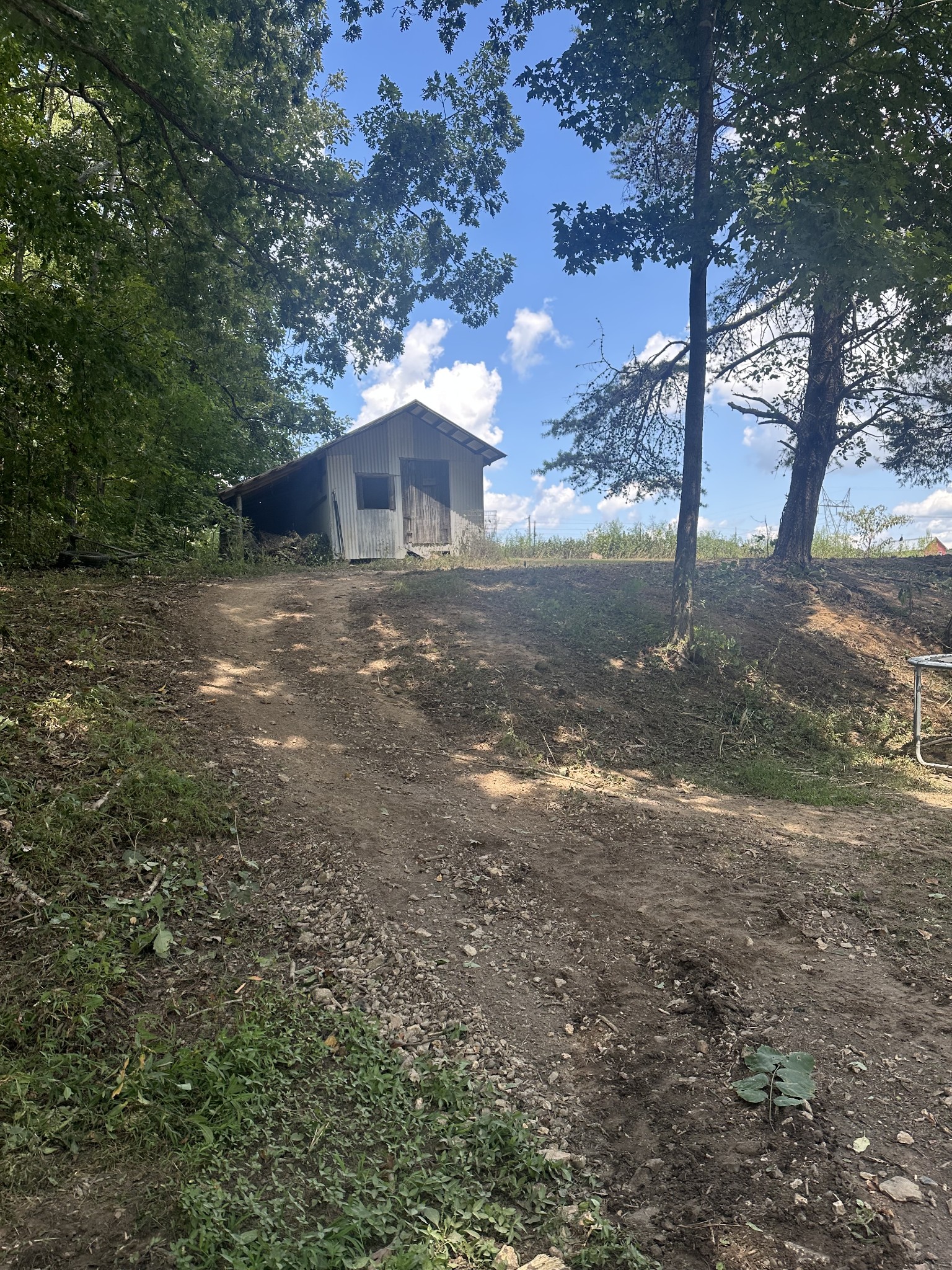 16 Cummings Road Summertown, TN 38483 - Photo 13 of 33 a view of a house with a yard