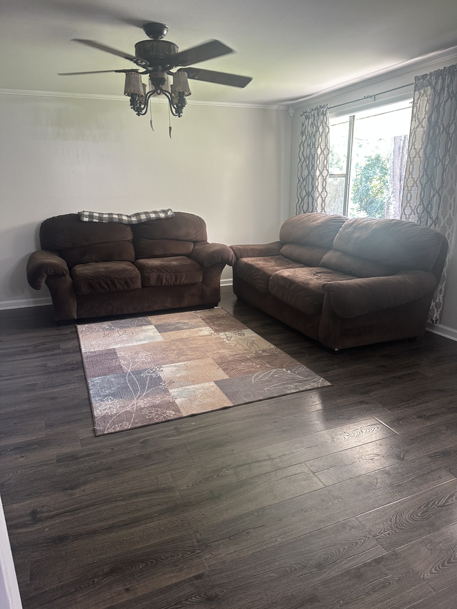 16 Cummings Road Summertown, TN 38483 - Photo 16 of 33 a living room with furniture