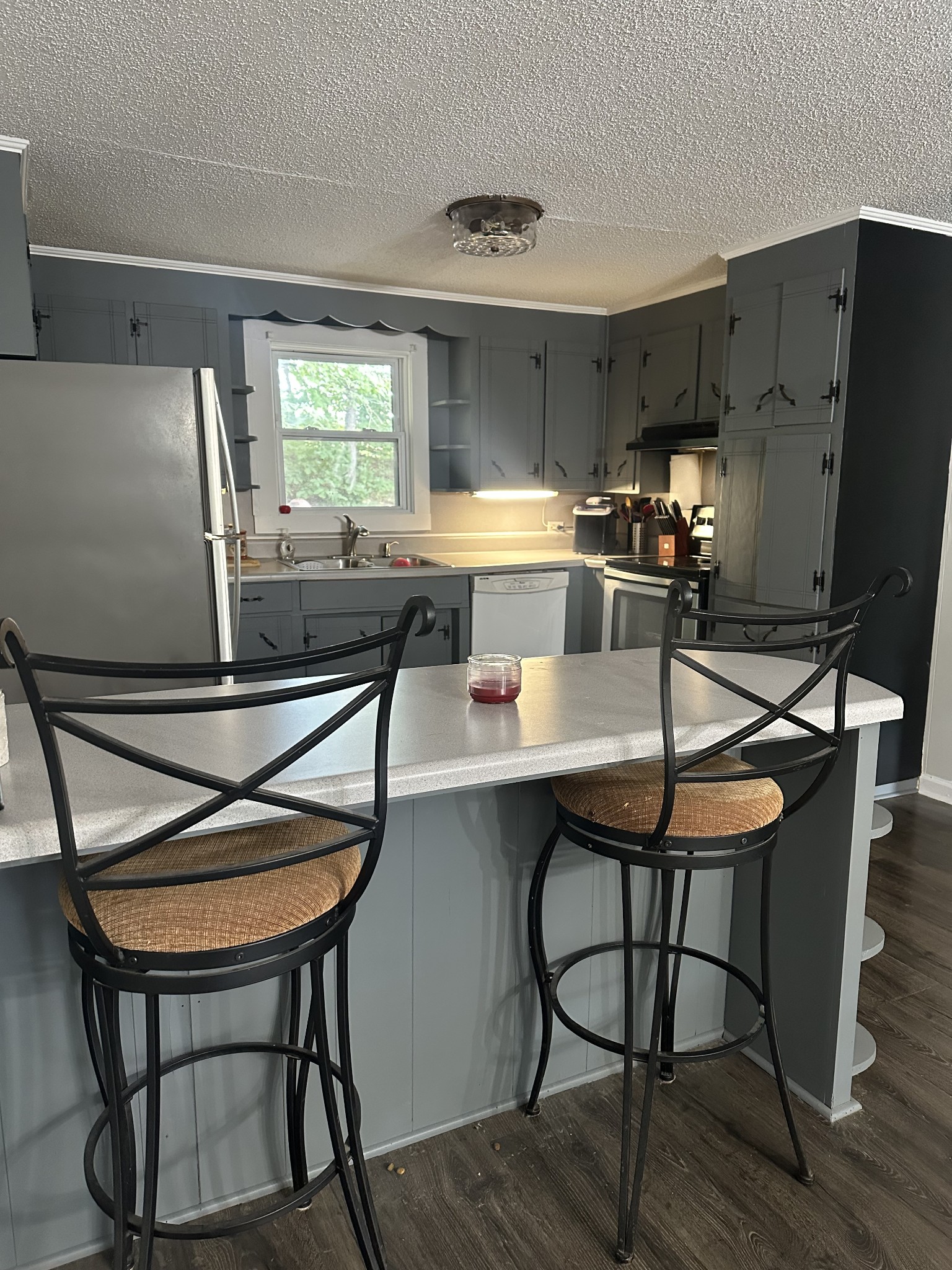 16 Cummings Road Summertown, TN 38483 - Photo 20 of 33 a room with furniture pool table and windows