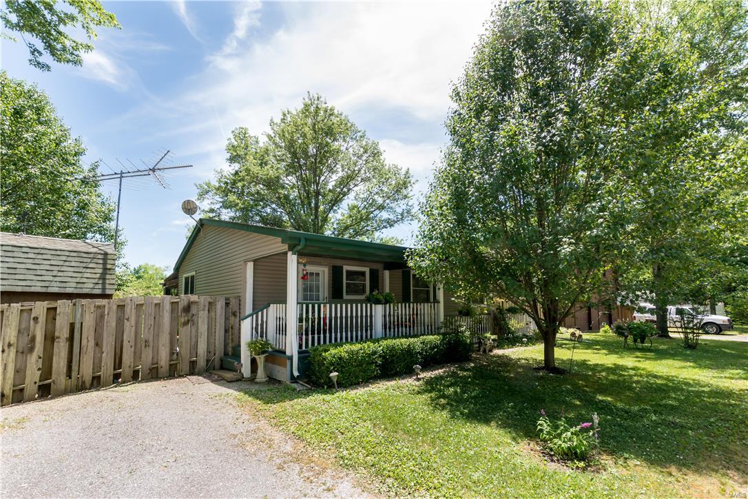 2914 Justamir Road Waterloo, IL 62298 - Photo 2 of 46