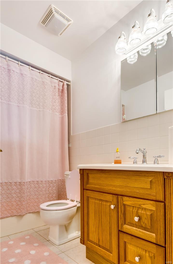 2914 Justamir Road Waterloo, IL 62298 - Photo 13 of 46