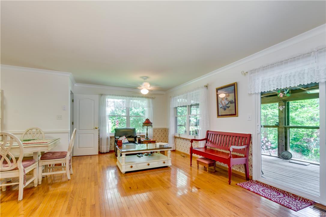 2914 Justamir Road Waterloo, IL 62298 - Photo 8 of 46