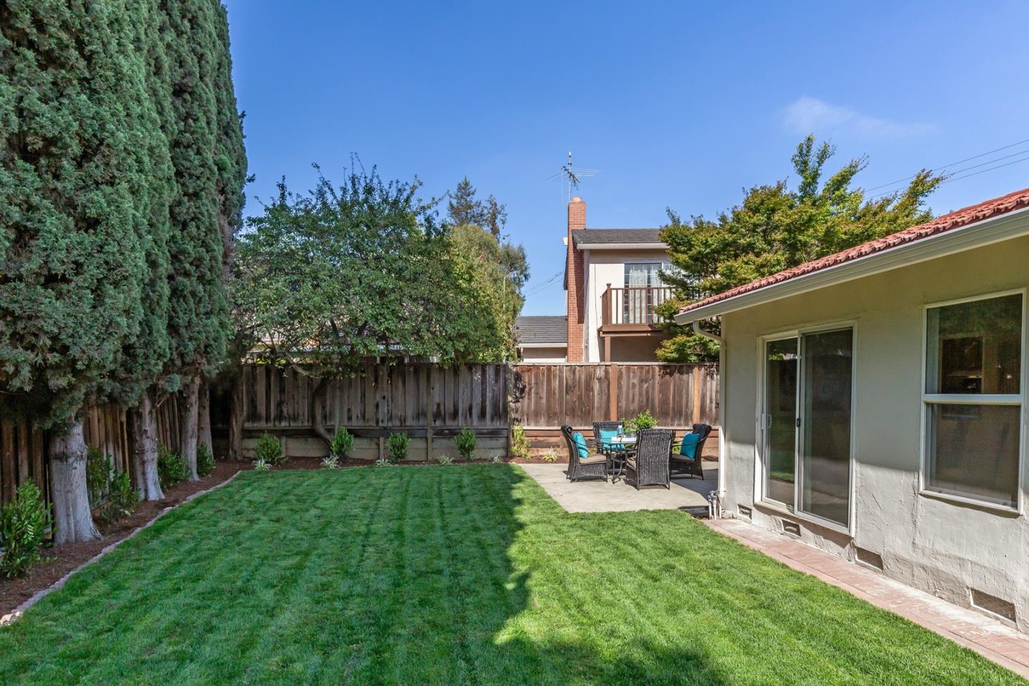 5996 Bollinger Road San Jose, CA 95129 - Photo 17 of 20 Gallery Image 17