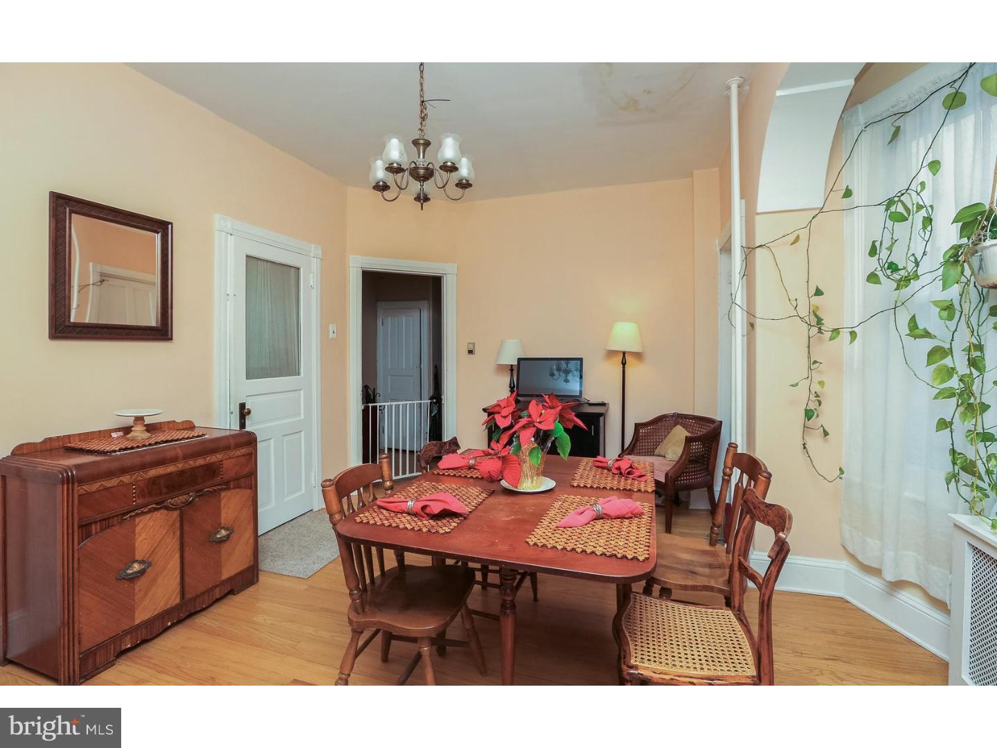 474 Martin Street Philadelphia, PA 19128 - Photo 4 of 22