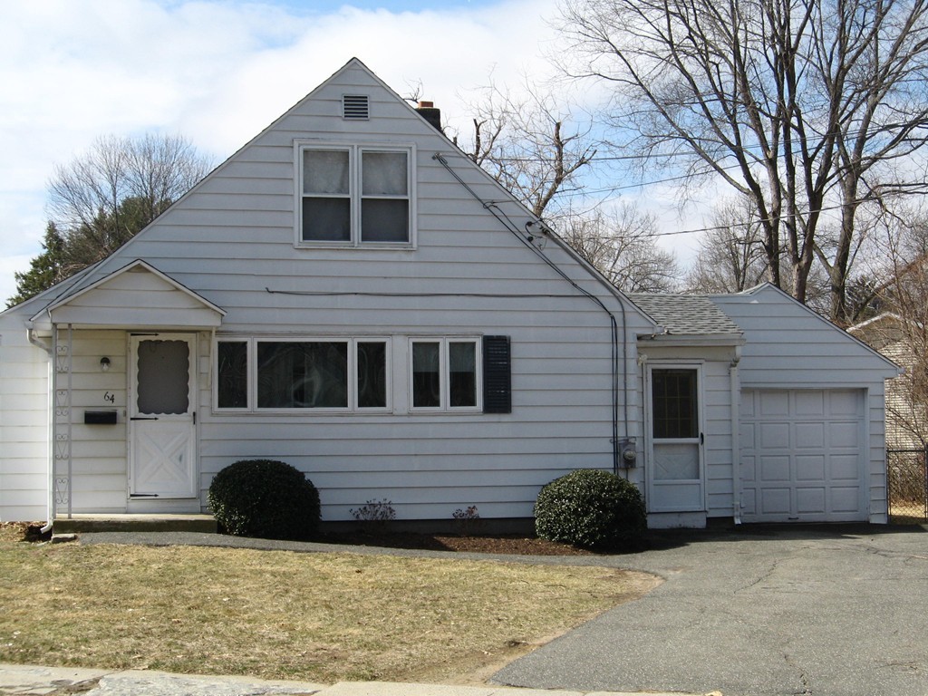 64 Canterbury Road Springfield, MA 01118 - Photo 1 of 27