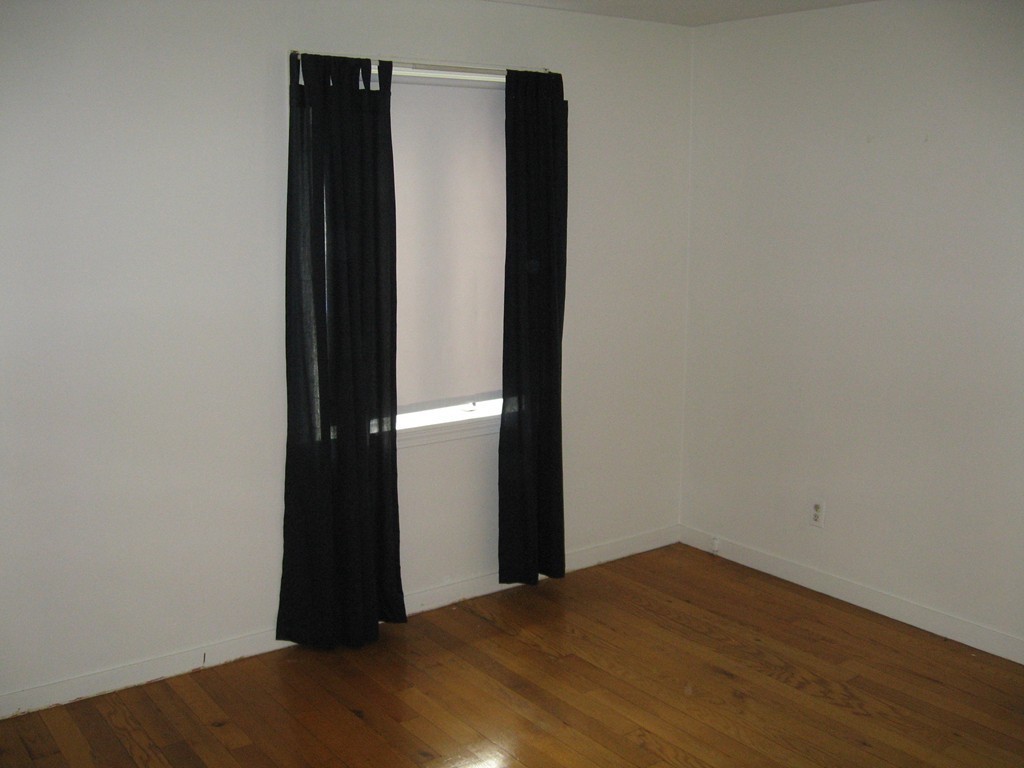 64 Canterbury Road Springfield, MA 01118 - Photo 11 of 27