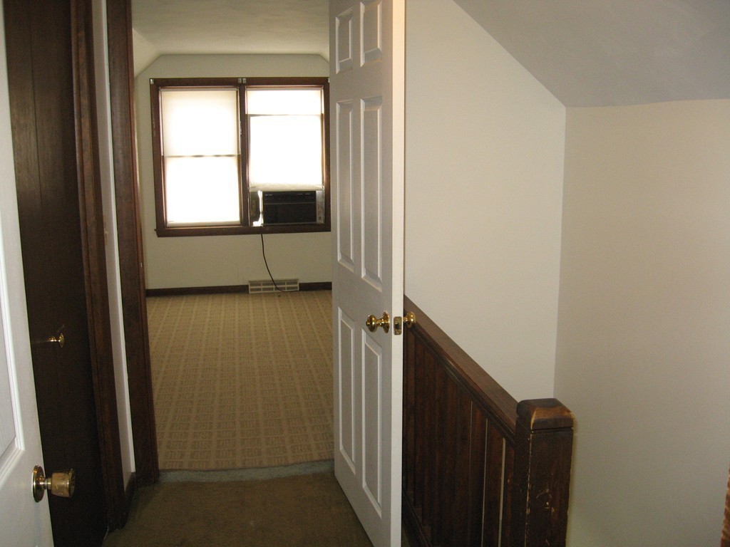 64 Canterbury Road Springfield, MA 01118 - Photo 13 of 27
