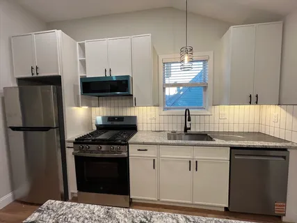 $3,400 | 16 Harriet Street, Unit 2, Boston, MA 02135