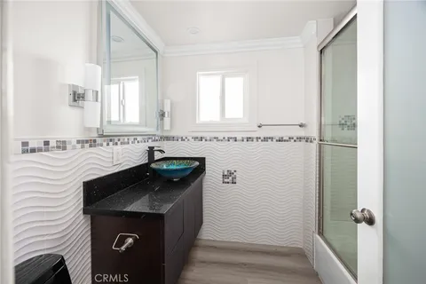 $4,650 | 647 West Montecito Avenue, Sierra Madre, CA 91024
