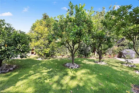 $4,650 | 647 West Montecito Avenue, Sierra Madre, CA 91024
