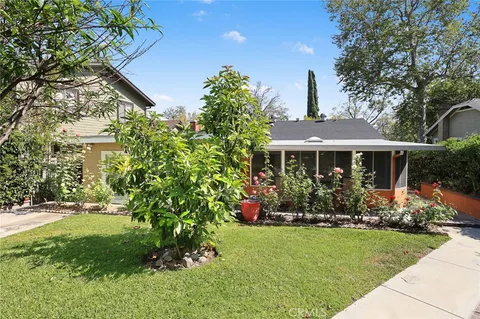 $4,650 | 647 West Montecito Avenue, Sierra Madre, CA 91024