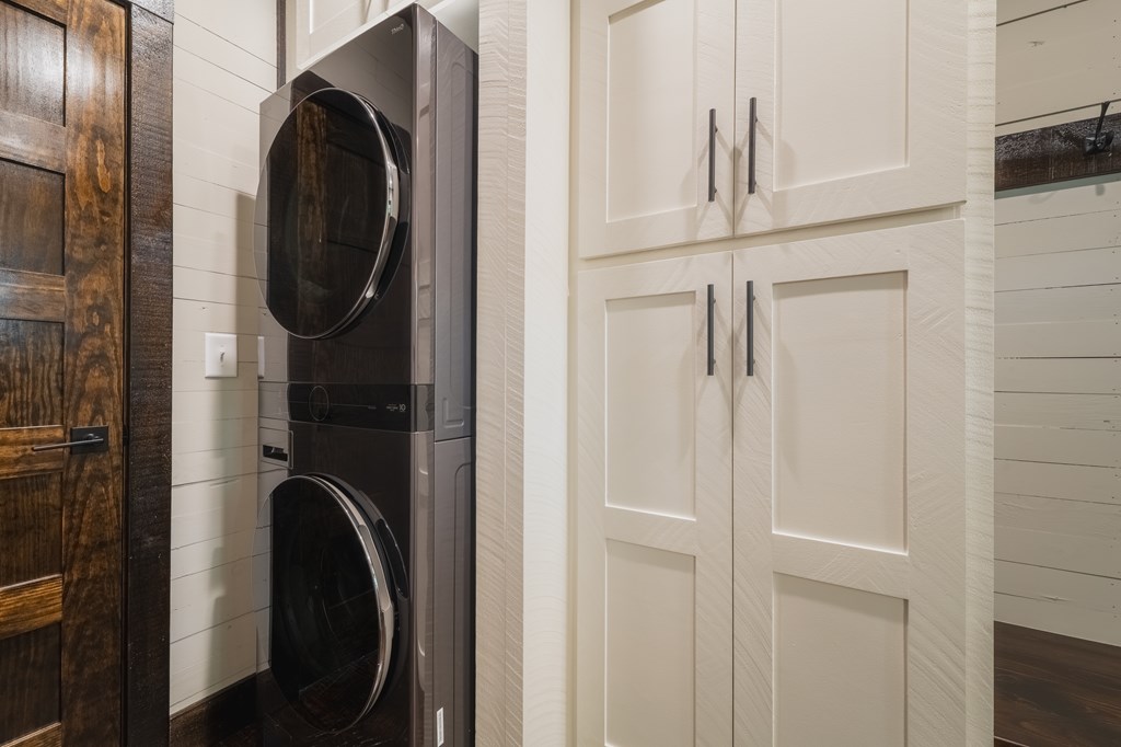 741 Price Road Blue Ridge, GA 30513 - Photo 24 of 58 a close view of a utility room with dryer and washer