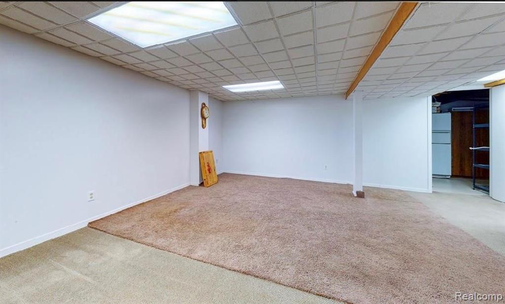2404 Rancroft Beat Rochester Hills, MI 48306 - Photo 23 of 33