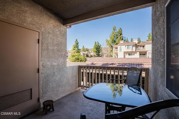 $509,000 | 5782 Oak Bank Trail, Unit 103, Oak Park, CA 91377
