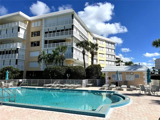 $4,000 | 6650 Sunset Way, Unit 502, St. Pete Beach, FL 33706
