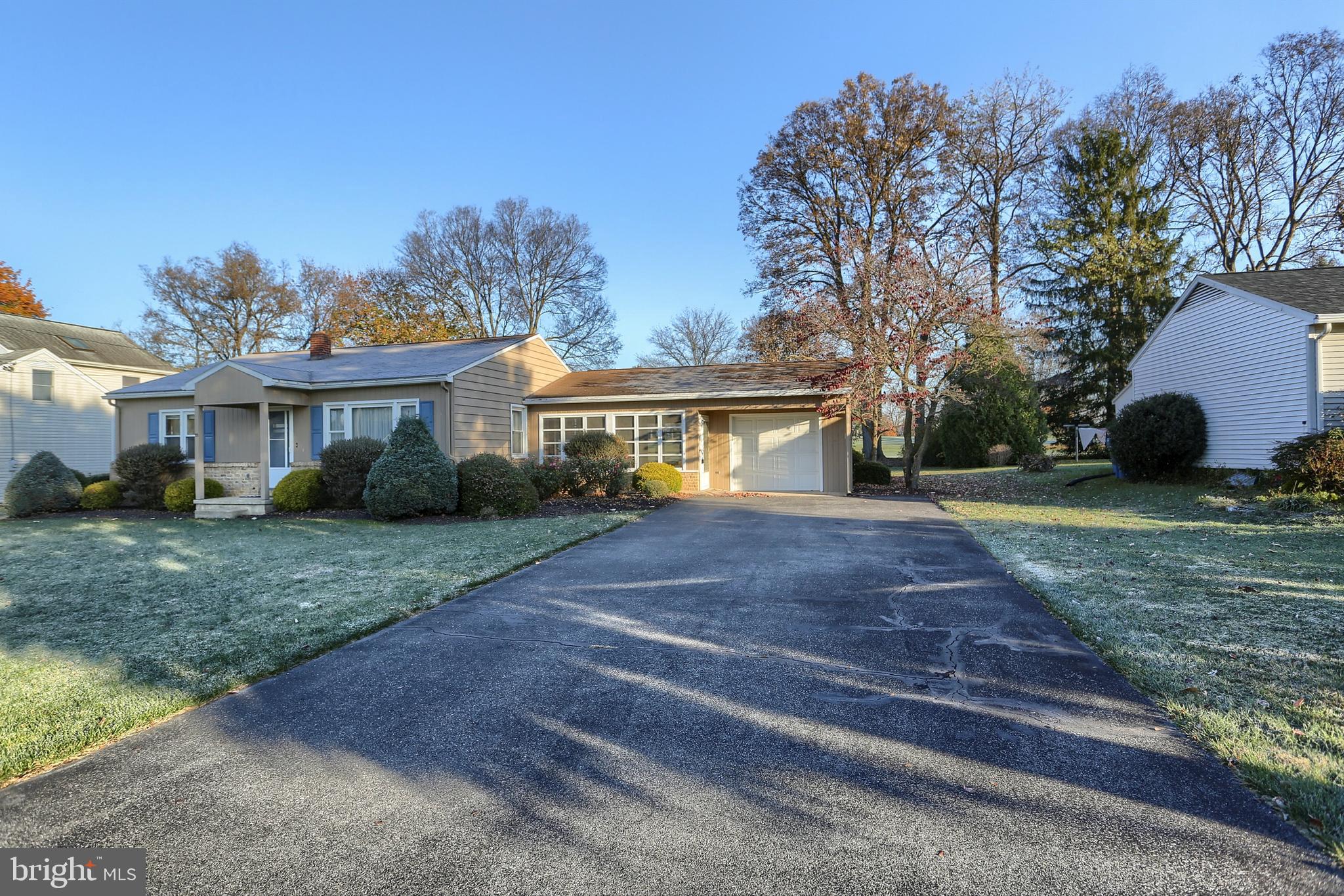 33 Greystone Road Carlisle, PA 17013 - Photo 4 of 27 Gallery Image 4