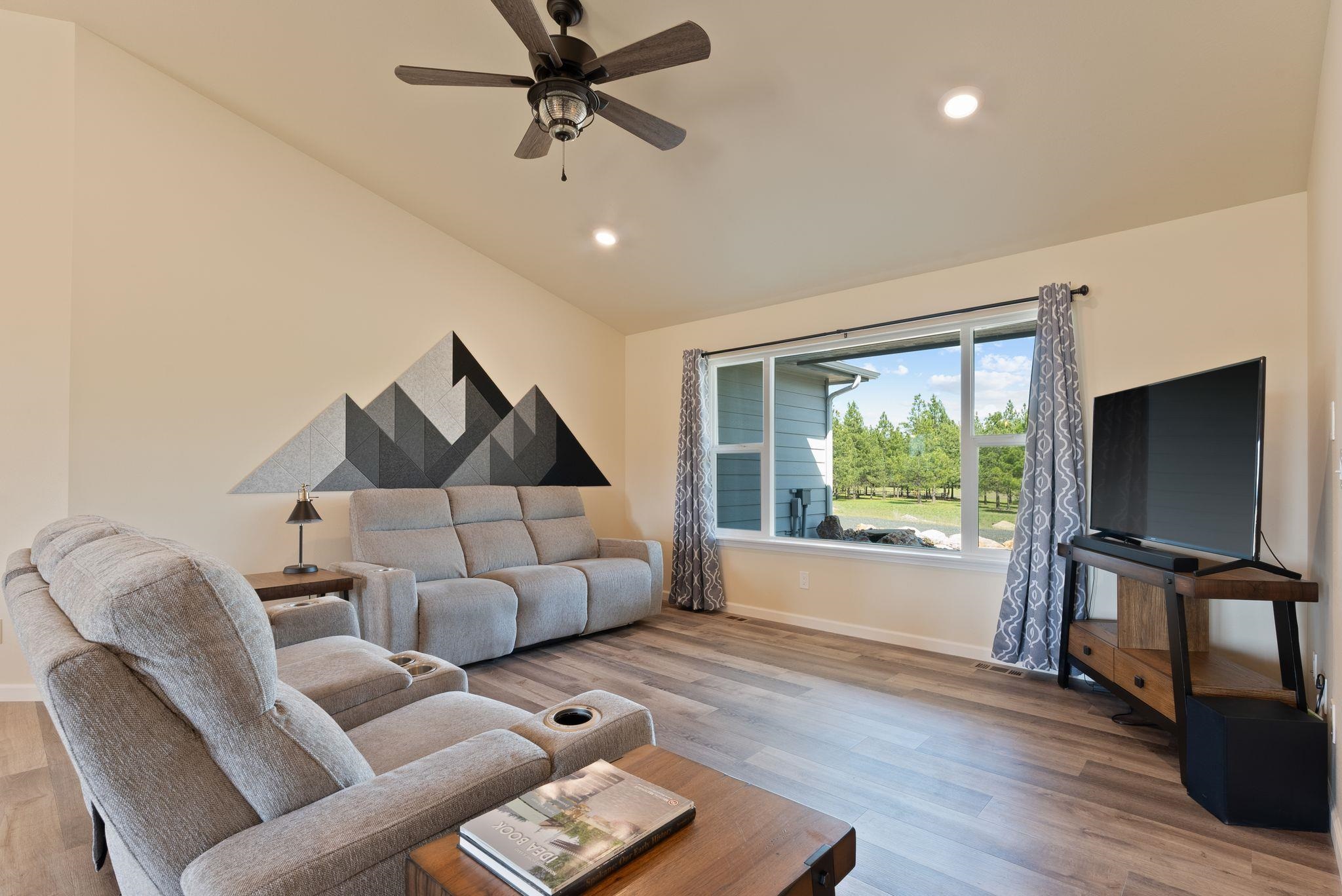 27907 North Bruce Road Chattaroy, WA 99003 - Photo 12 of 49