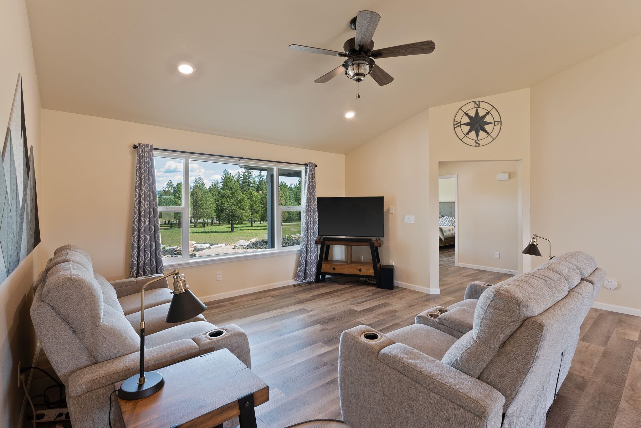 27907 North Bruce Road Chattaroy, WA 99003 - Photo 13 of 49