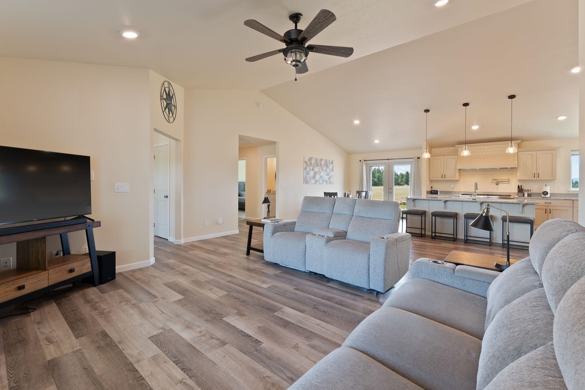 27907 North Bruce Road Chattaroy, WA 99003 - Photo 14 of 49